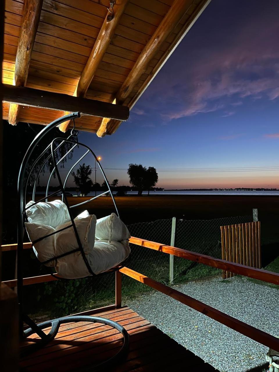 Cabana Puesta Del Sol Chascomus Exterior photo